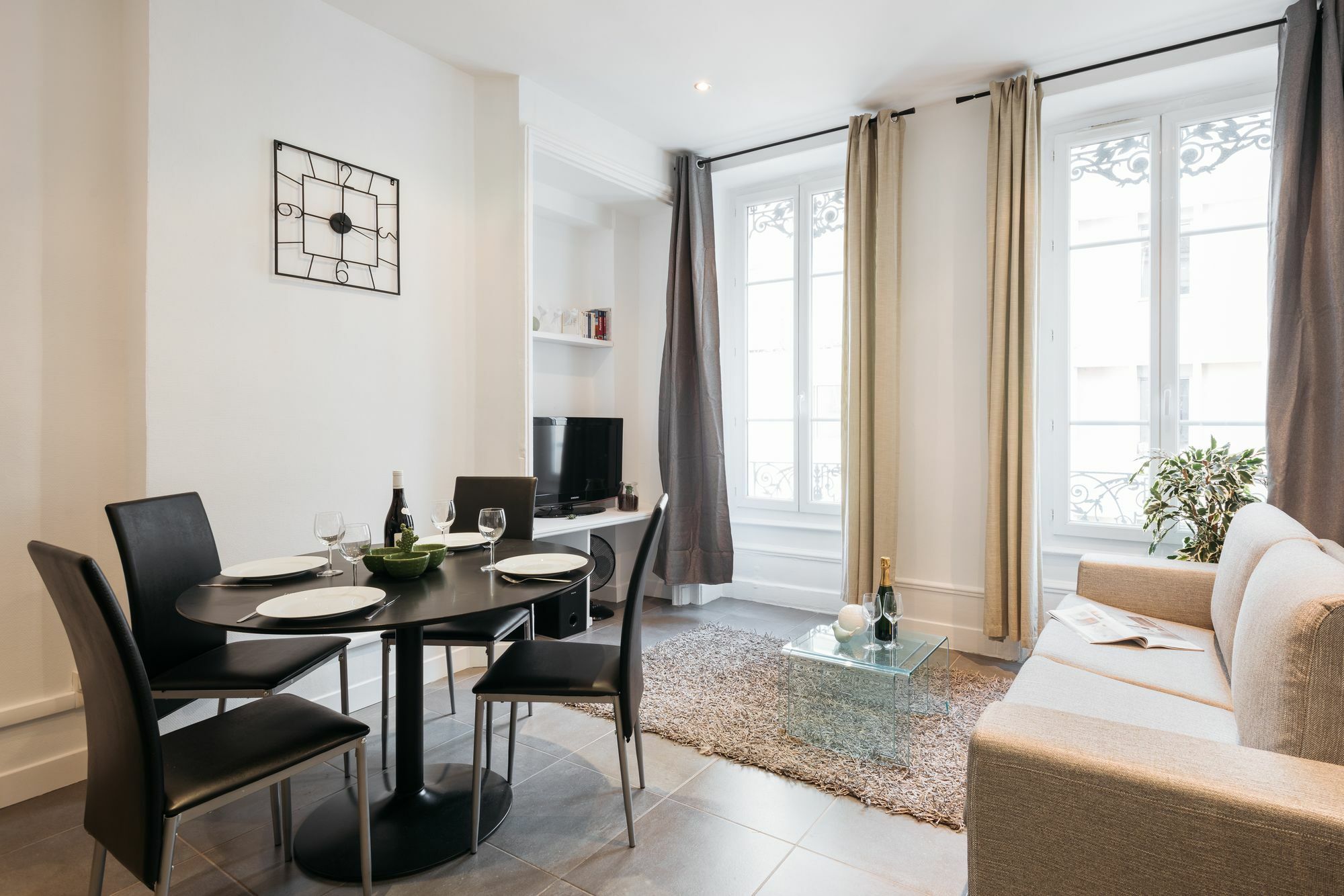 Dify Glamour - Place Des Brotteaux Lyon Bagian luar foto